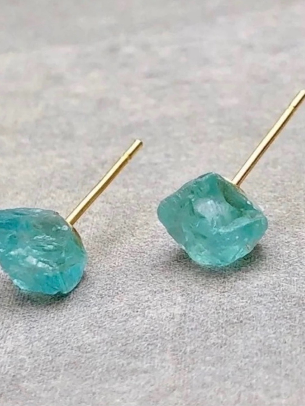 🆕 New Raw Aquamarine Crystal Stud Gemstone Earrings